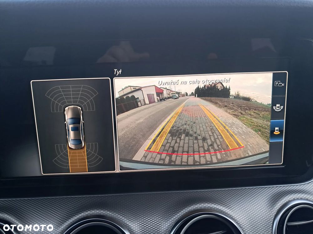 Mercedes-Benz Klasa E 200 9G-TRONIC - 31