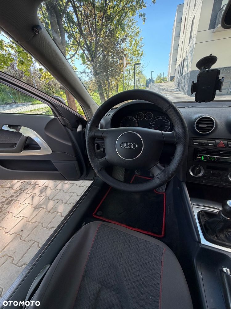 Audi A3 3-drzwiowe 1.9 TDI Attraction - 23