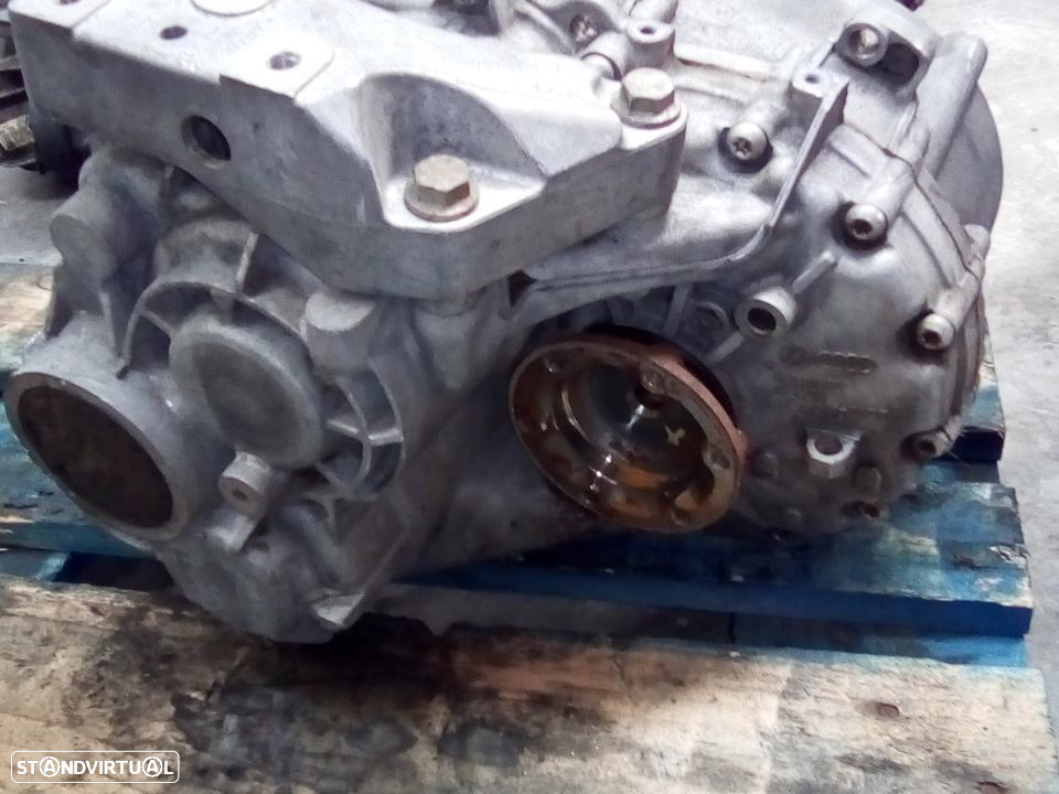 Caixa Velocidades HDV - 5