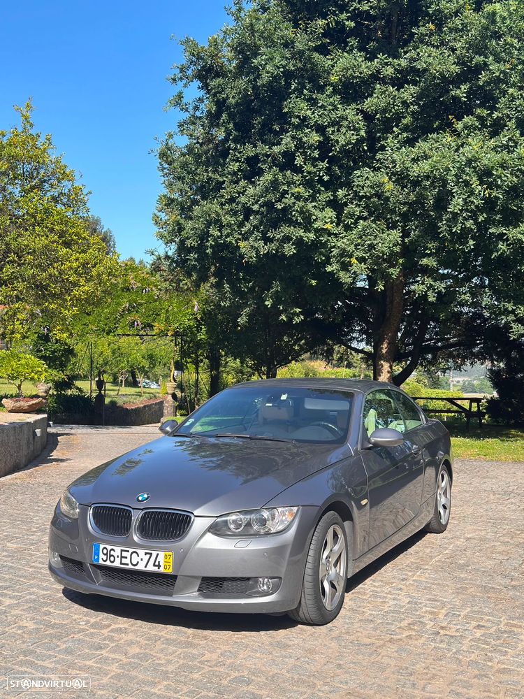 BMW 320 i Cabrio Auto - 25