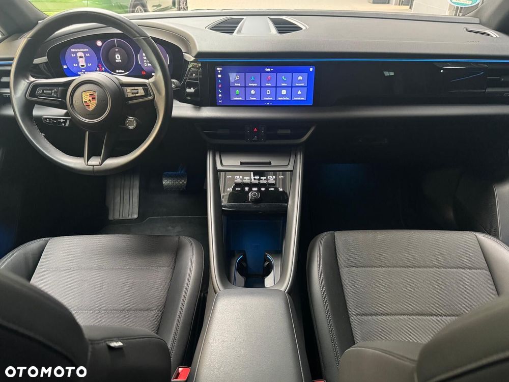 Porsche Macan - 27