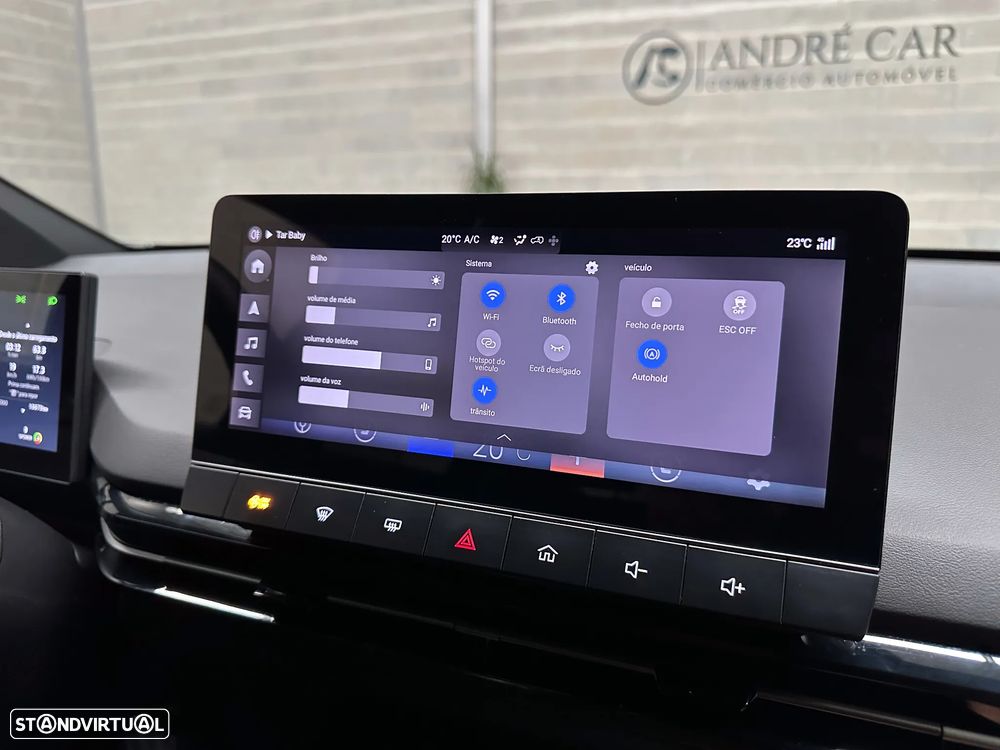 MG MG4 77 kWh Extended Range Luxury - 35