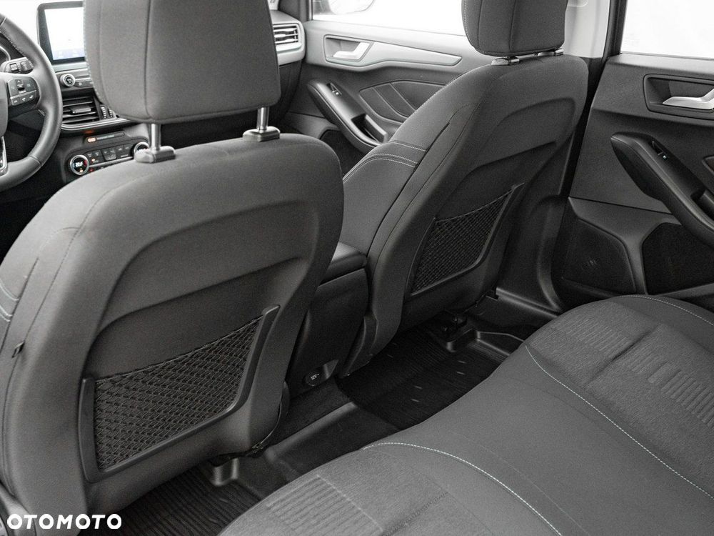 Ford Focus 1.0 EcoBoost Active - 25