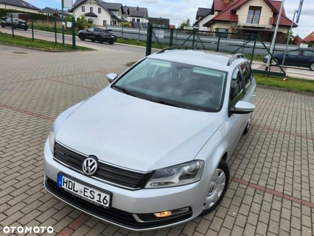 Volkswagen Passat 1.6 TDI BlueMotion Technology Comfortline - 4