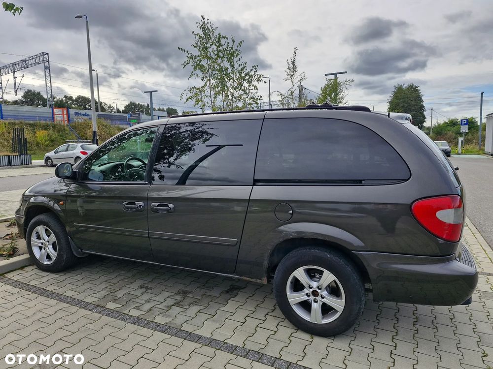 Chrysler Grand Voyager 2.8 CRD LX S&G - 9