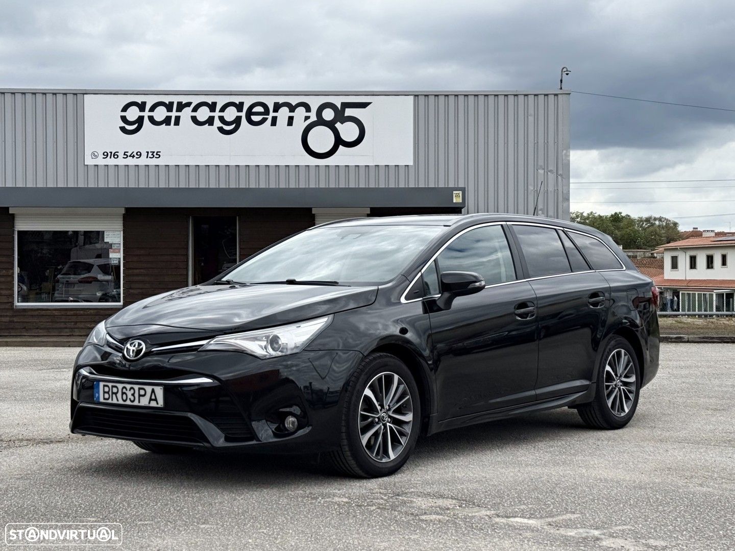 Toyota Avensis Touring Sports 2.0 D-4D Luxury+GPS - 1