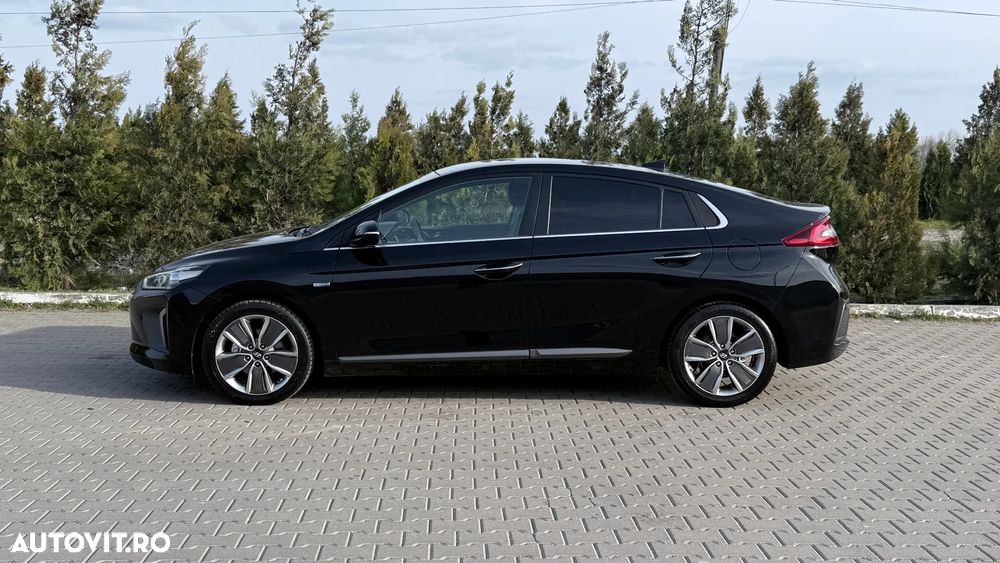 Hyundai IONIQ 1.6 GDI Premium - 6