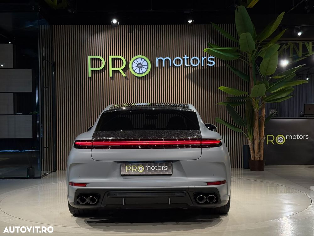 Porsche Panamera 4 E-Hybrid - 6