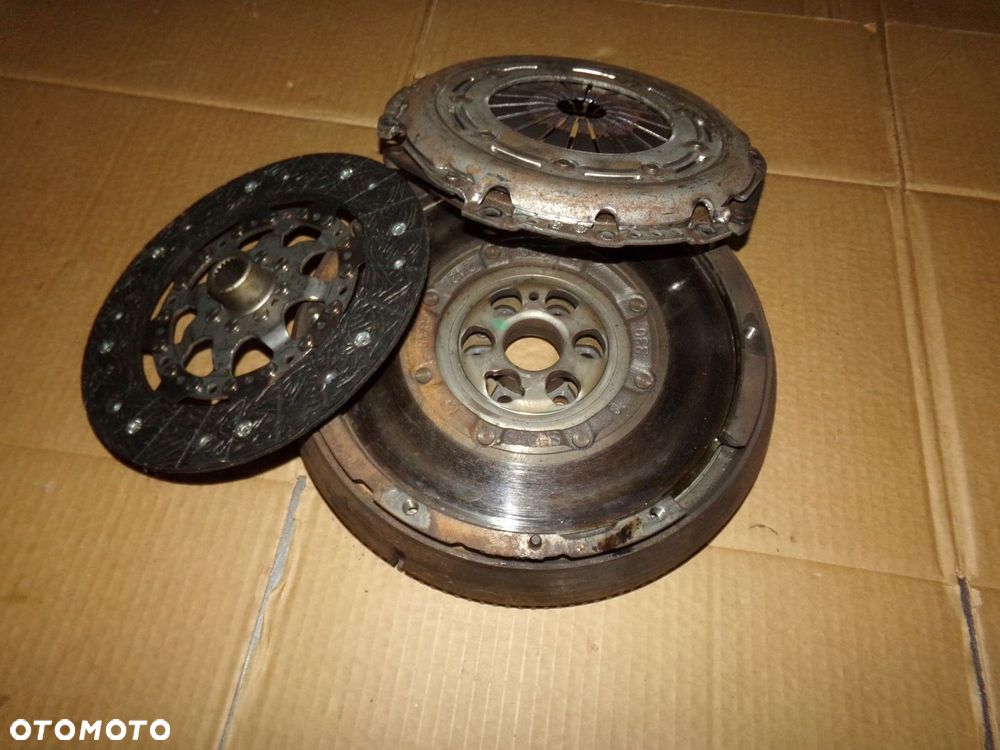 SPRZĘGŁO KOŁO DWUMASOWE CITROEN C4 PICASSO 1.6 HDI 06-13r. - 2