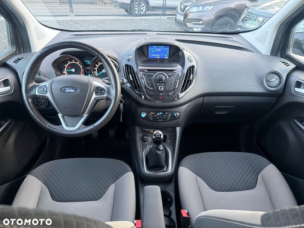 Ford Tourneo Courier 1.0 EcoBoost Titanium - 19