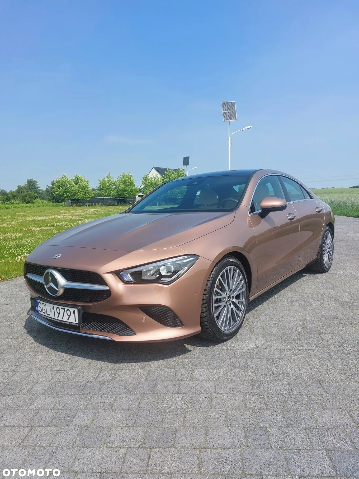 Mercedes-Benz CLA 180 Progressive 7G-DCT - 4