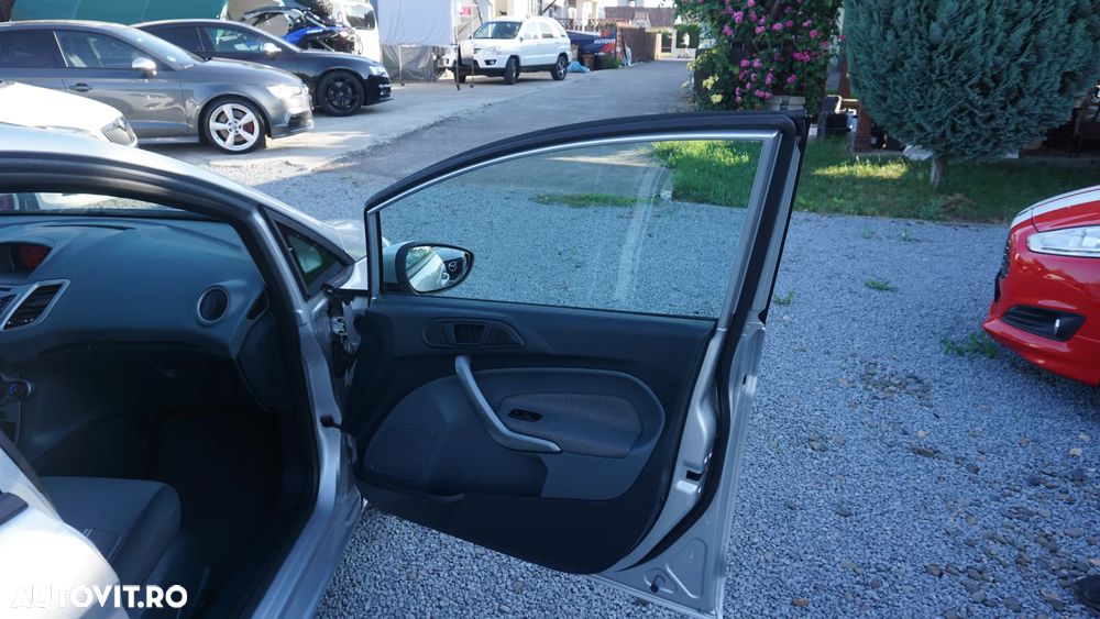Ford Fiesta 1.25 Ambiente - 10
