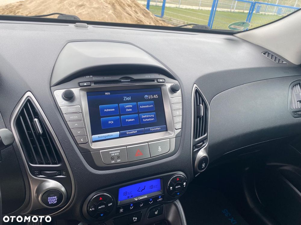 Hyundai ix35 2.0 CRDi 4WD Automatik Premium - 14