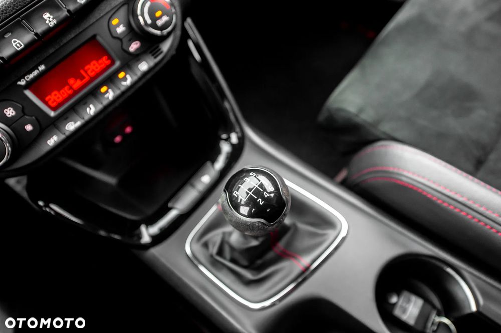 Kia Ceed 1.6 T-GDI GT-Challenge - 30