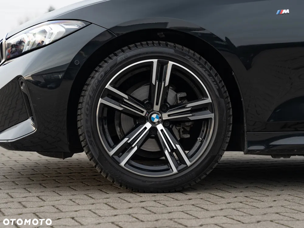 BMW Seria 3 318i M Sport - 4