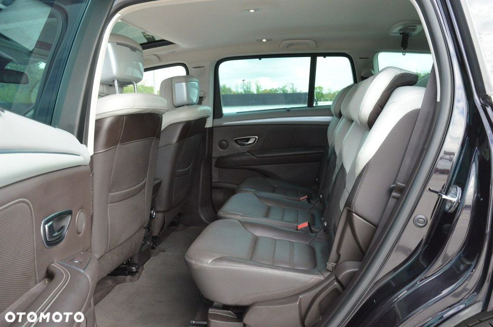 Renault Espace 1.6 dCi Energy Initiale Paris EDC 7os - 37