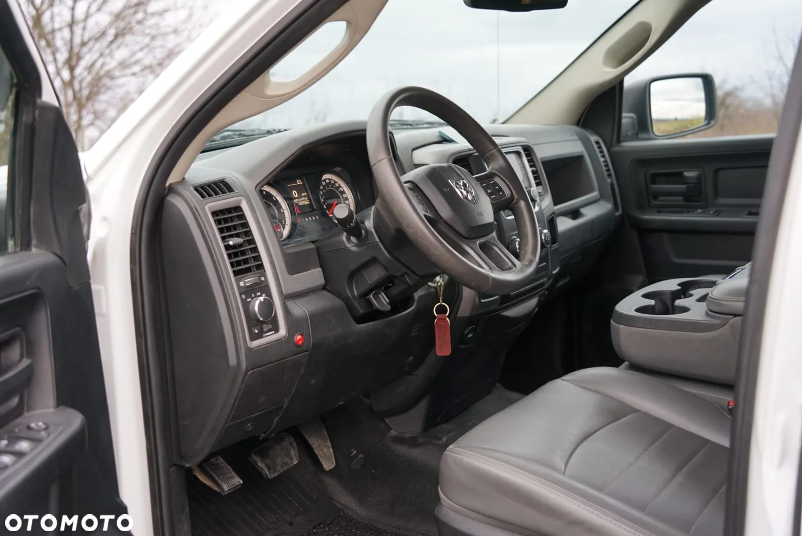 RAM 1500 - 12