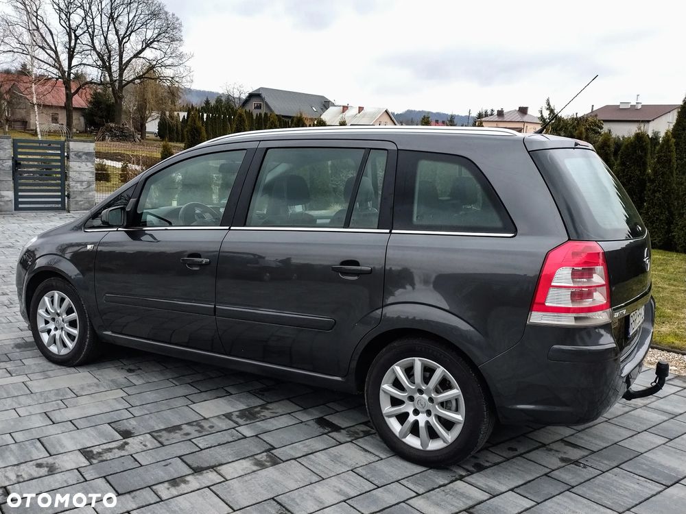 Opel Zafira 1.8 Cosmo - 7