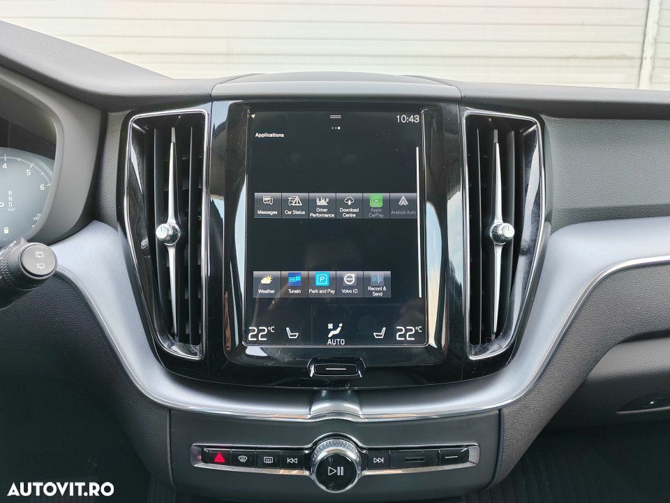 Volvo XC 60 B5 B AWD Geartronic Momentum Pro - 23