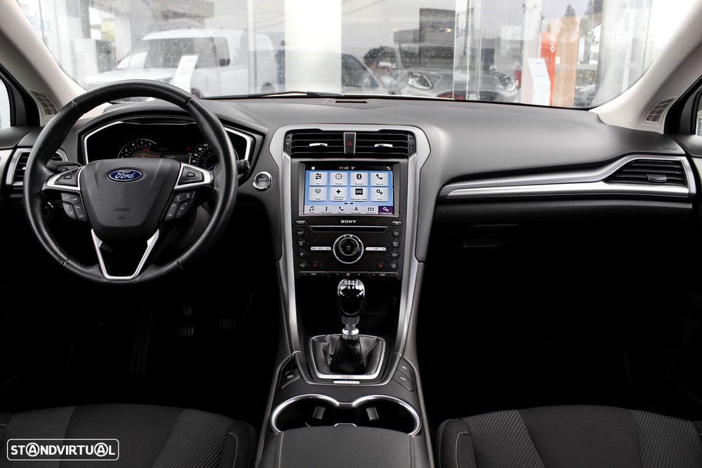Ford Mondeo 1.5 TDCi Titanium ECOnetic - 24