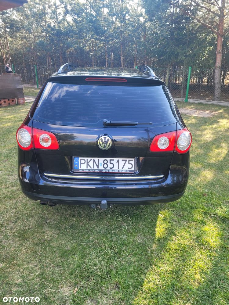 Volkswagen Passat 2.0 TDI Highline - 11