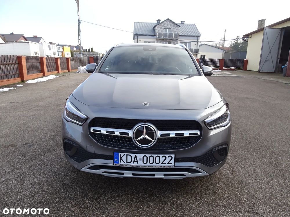Mercedes-Benz GLA 200 - 2