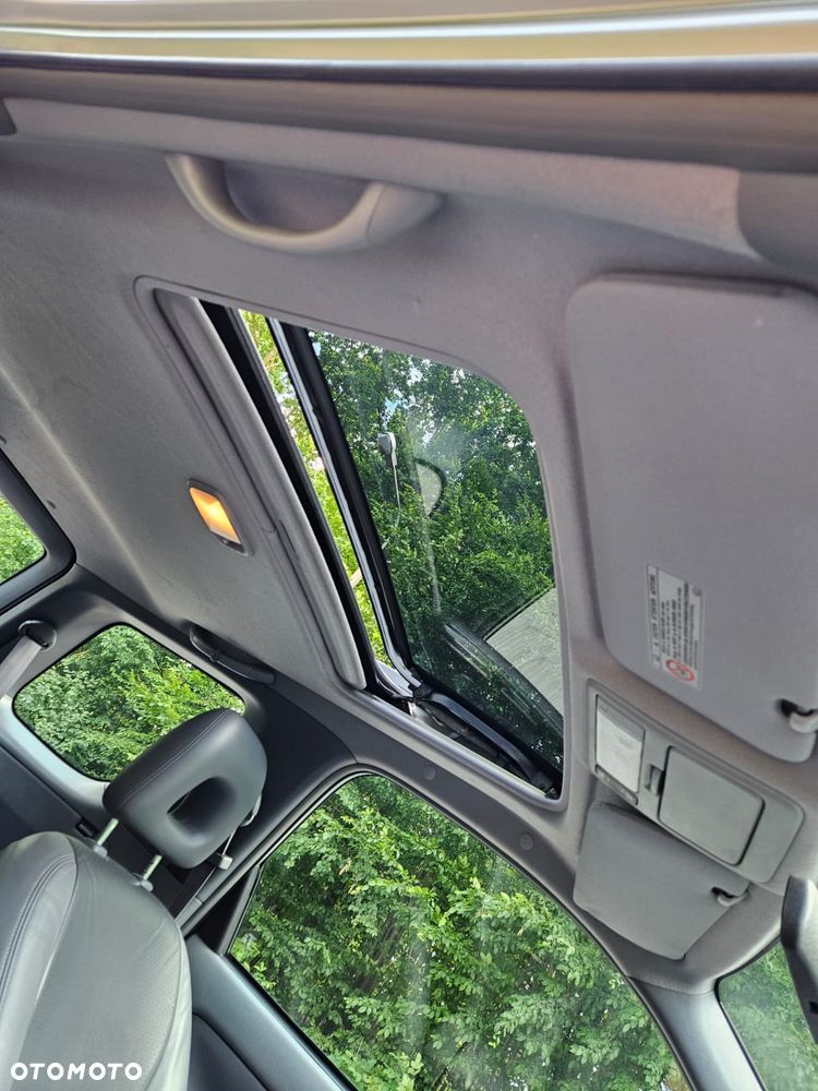 Toyota RAV4 - 9
