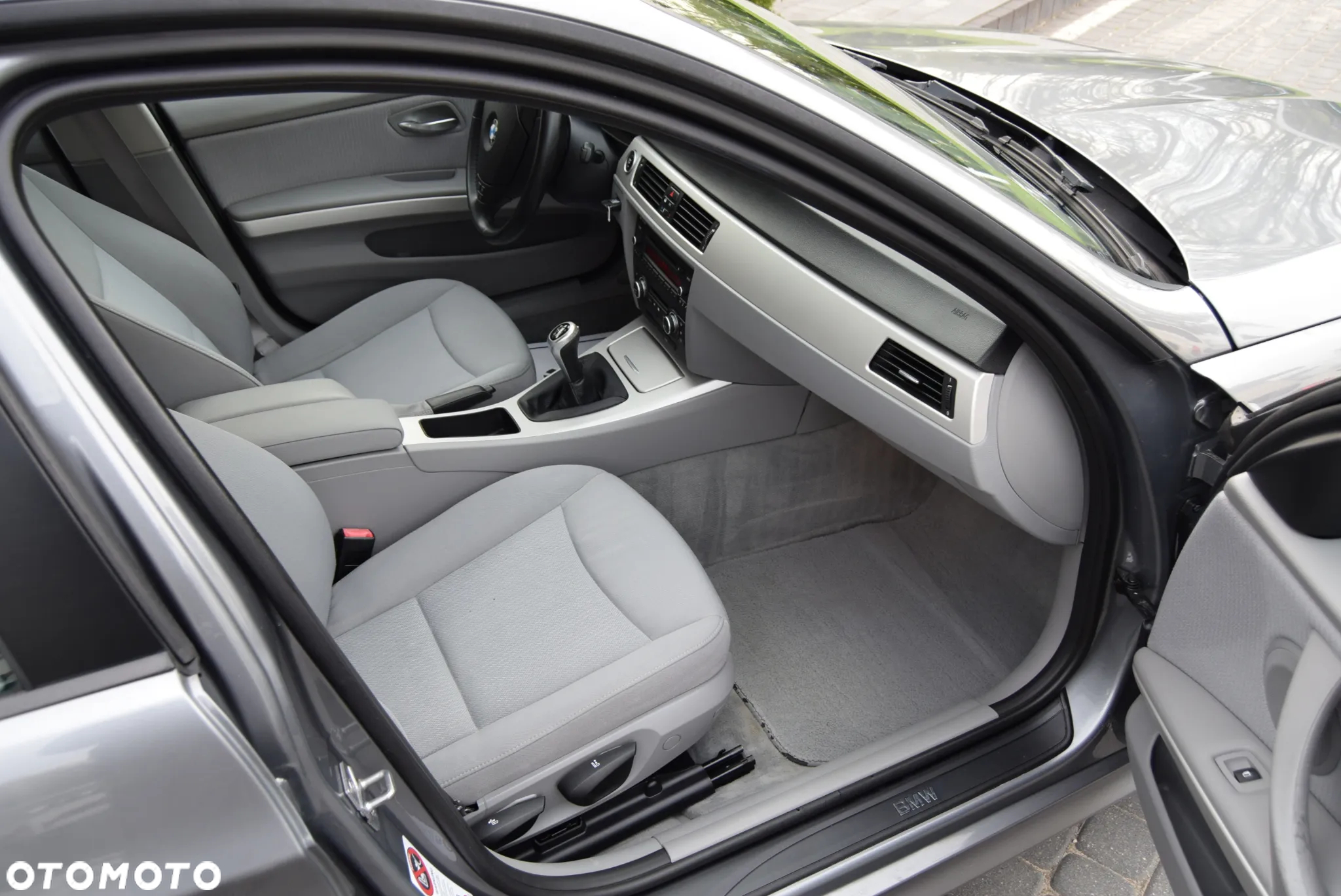 BMW Seria 3 320i - 8