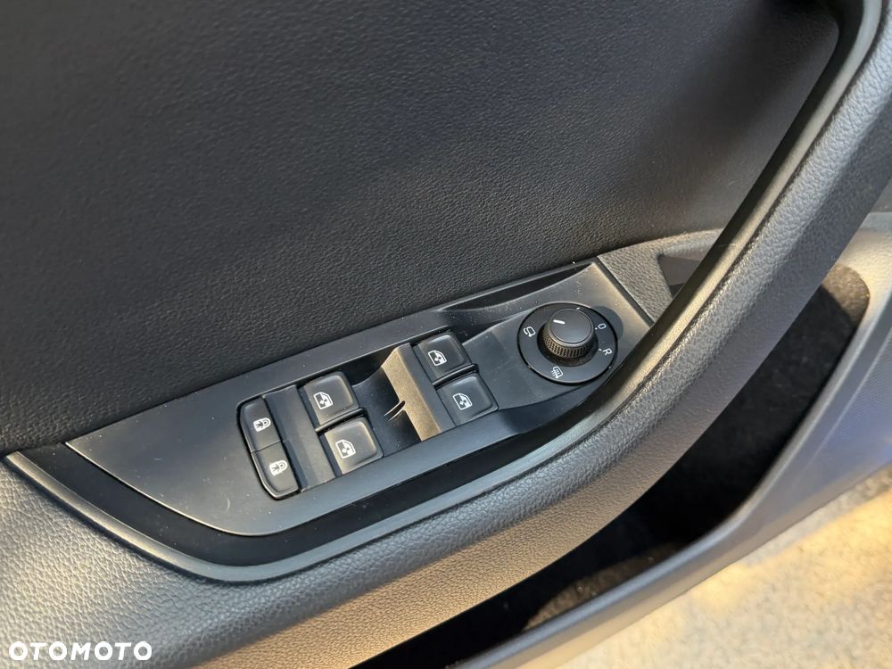 Skoda Superb 2.0 TDI SCR Ambition DSG - 31