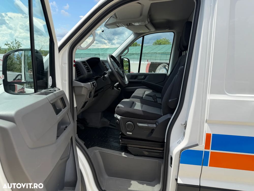 Volkswagen Crafter - 28