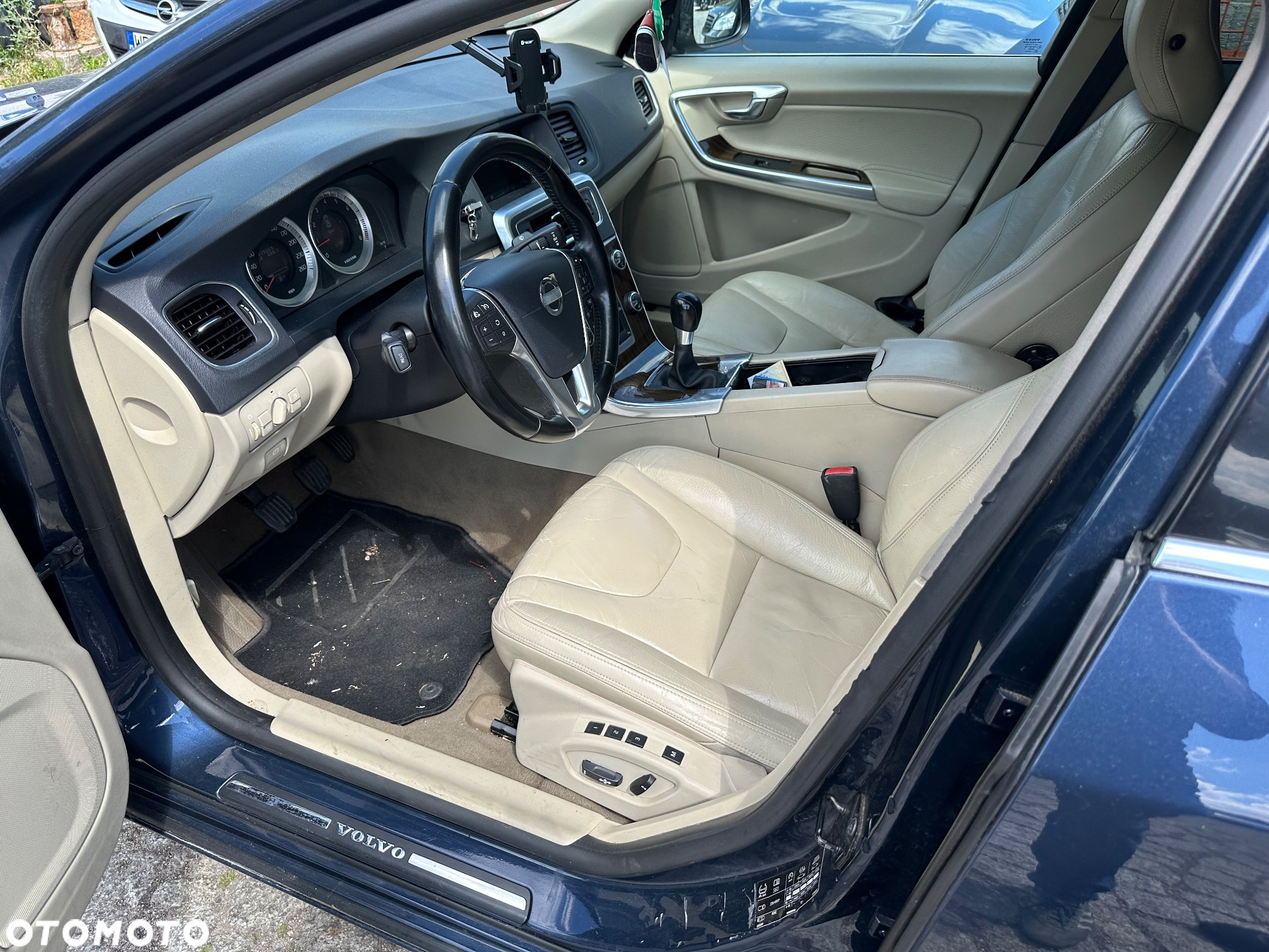 Volvo S60 T5 Summum - 5