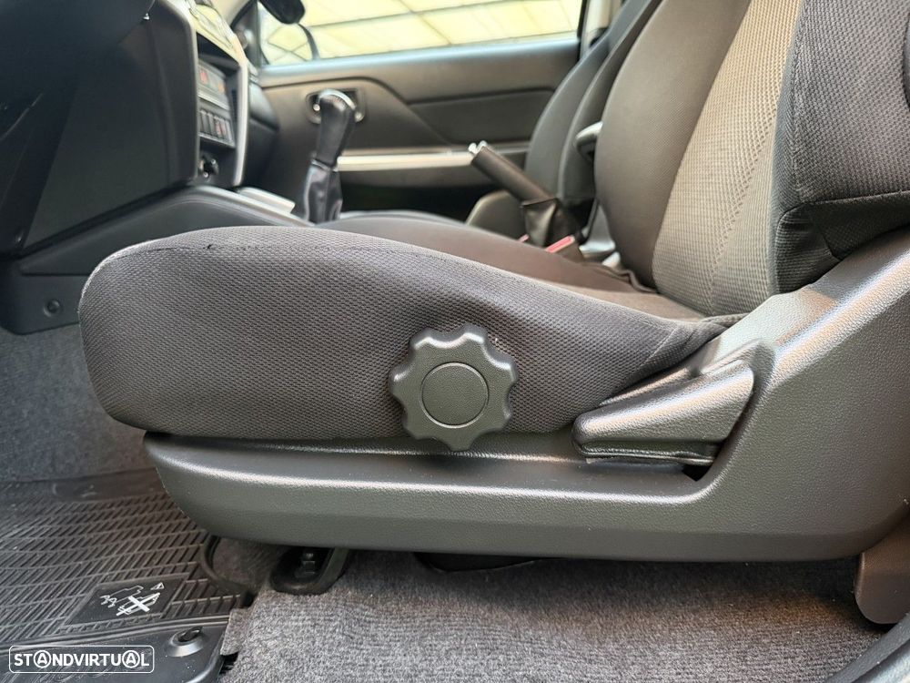 Mitsubishi L 200 2.3 DI-D Strakar Space Cab Intense 4WD - 21