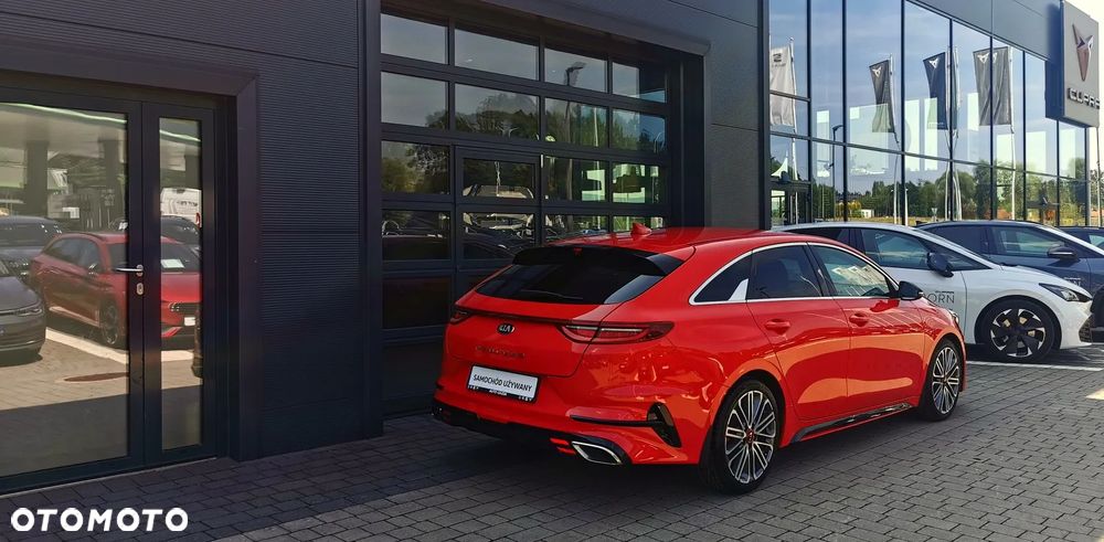 Kia ProCeed 1.6 T-GDI GT DCT - 3