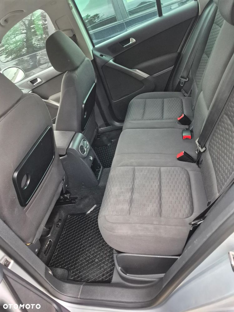 Volkswagen Tiguan - 2