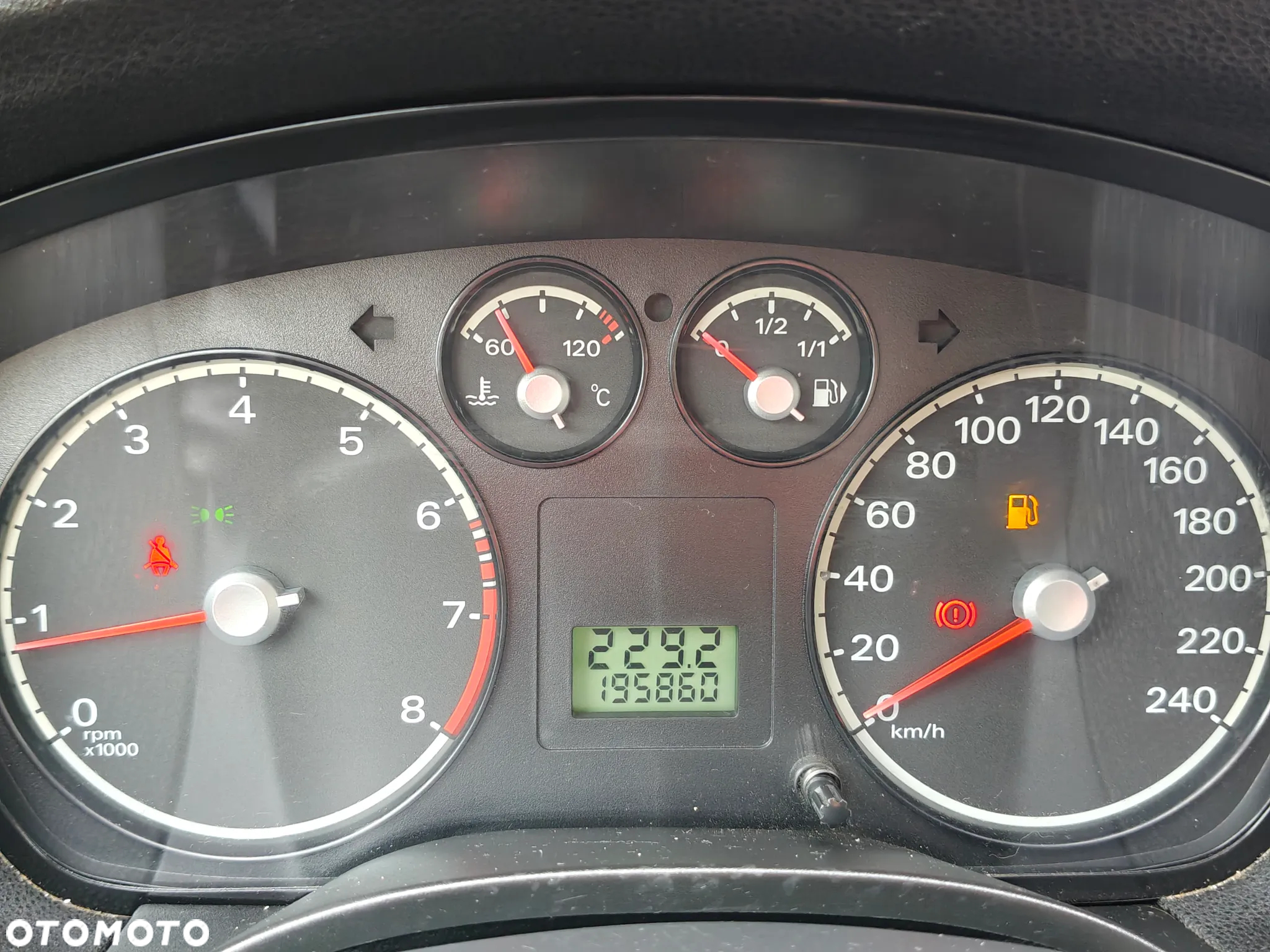 Ford Focus 1.4 Gold X - 19