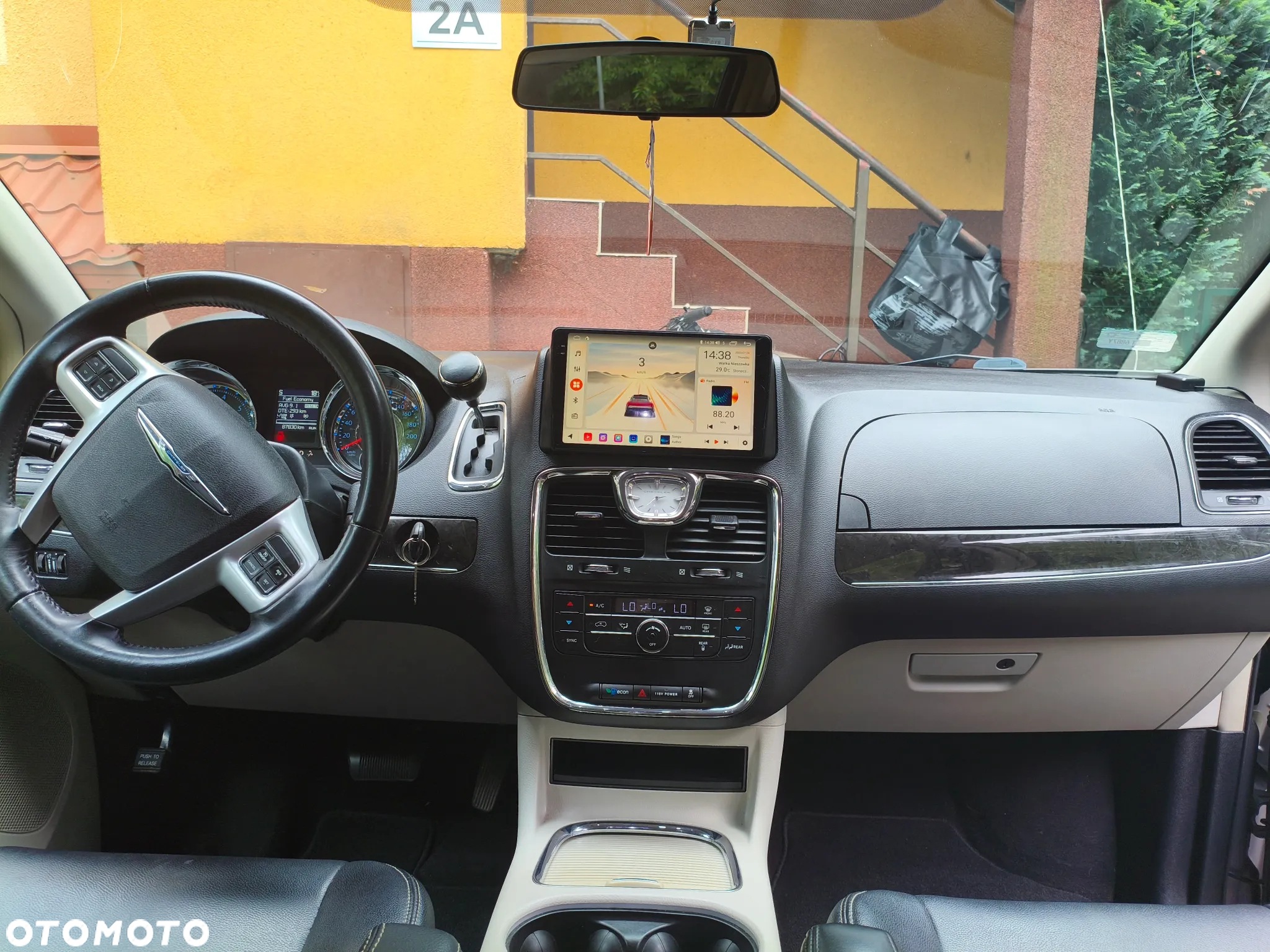 Chrysler Town & Country 3.6 Touring - 12