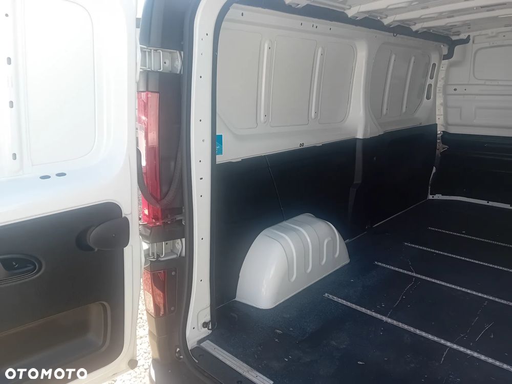 Renault Trafic - 10