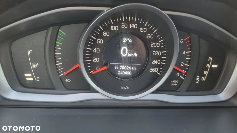 Volvo V60 D3 Geartronic Momentum - 22