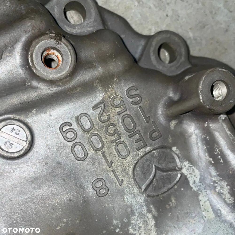 JAPONIA MAZDA  BLASZANA POKRYWA ROZRZĄDU PE01  PE0110500S5209  MAZDA 3 III / VI 6 / CX3 /CX5 /  2.0 Skyactiv - 2