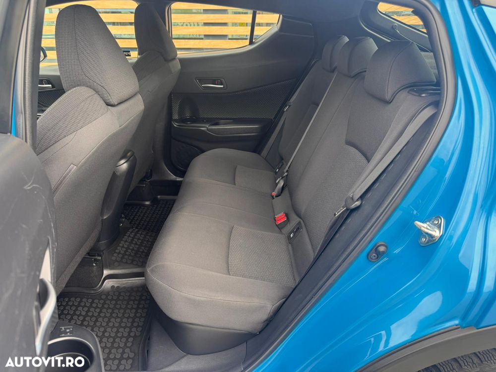 Toyota C-HR 1.8 HSD 122 CP 4x2 CVT Cult - 11