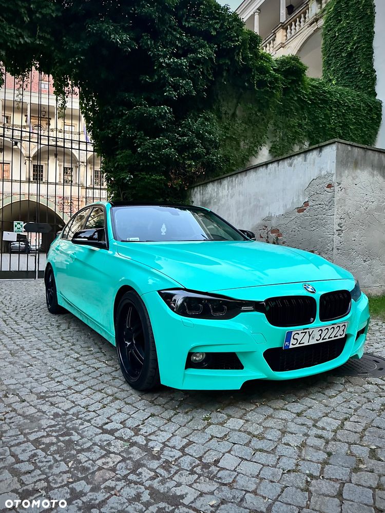 BMW Seria 3 328i - 1