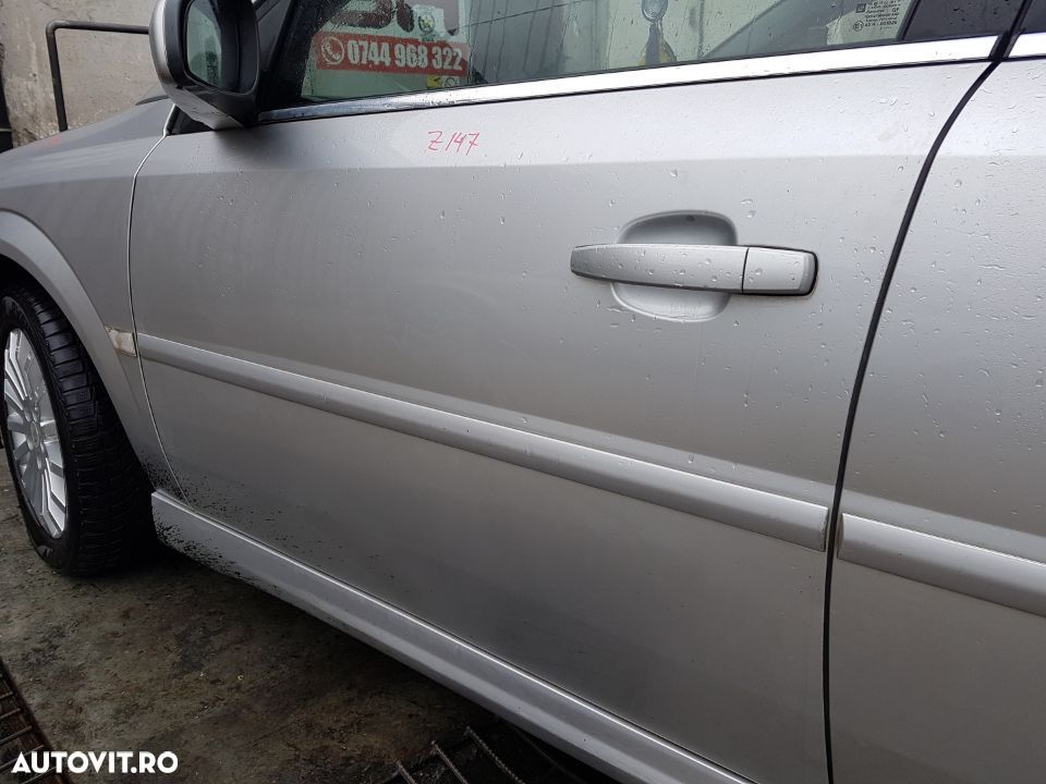 Usa / Portiera Stanga Fata Opel Vectra C 2002 - 2008 Cod Culoare Z147 - 2
