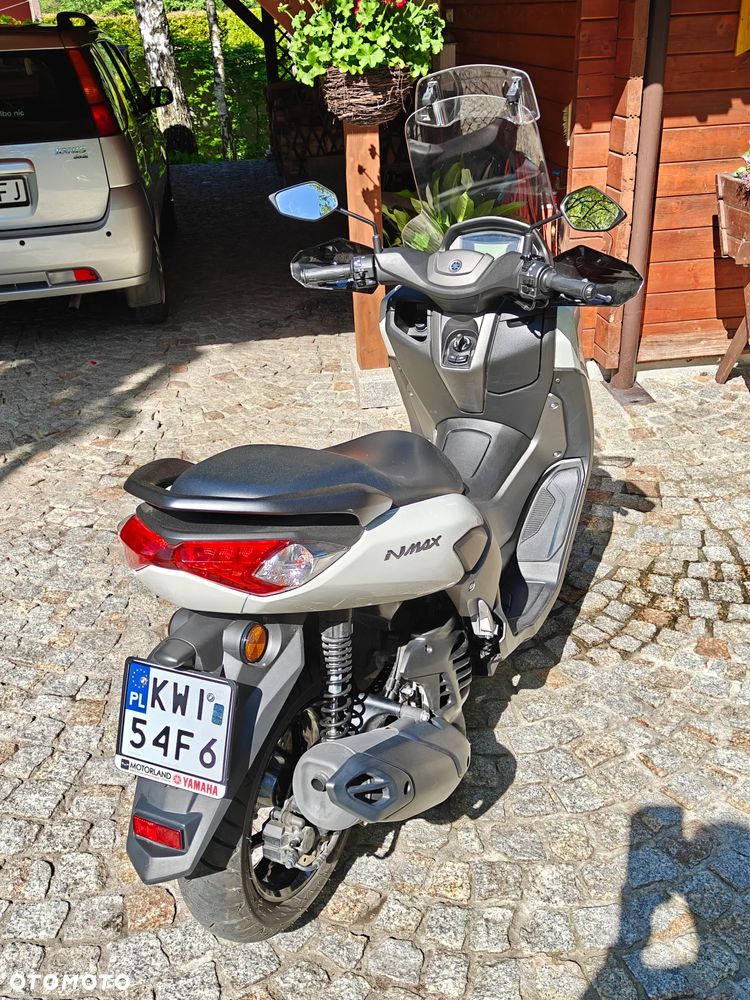 Yamaha NMAX - 5