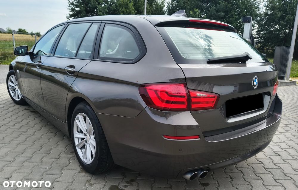 BMW Seria 5 520d Luxury Line - 6