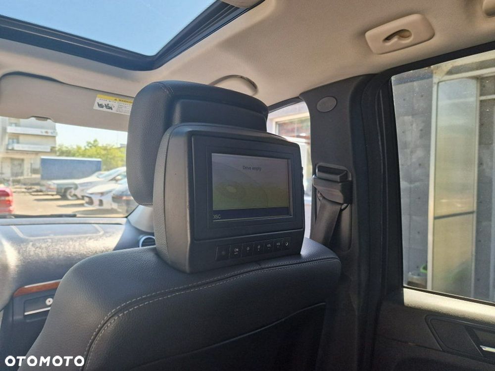 Mercedes-Benz GL - 26