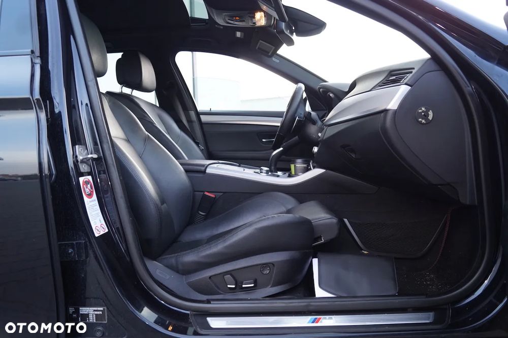 BMW Seria 5 535d Sport-Aut - 27