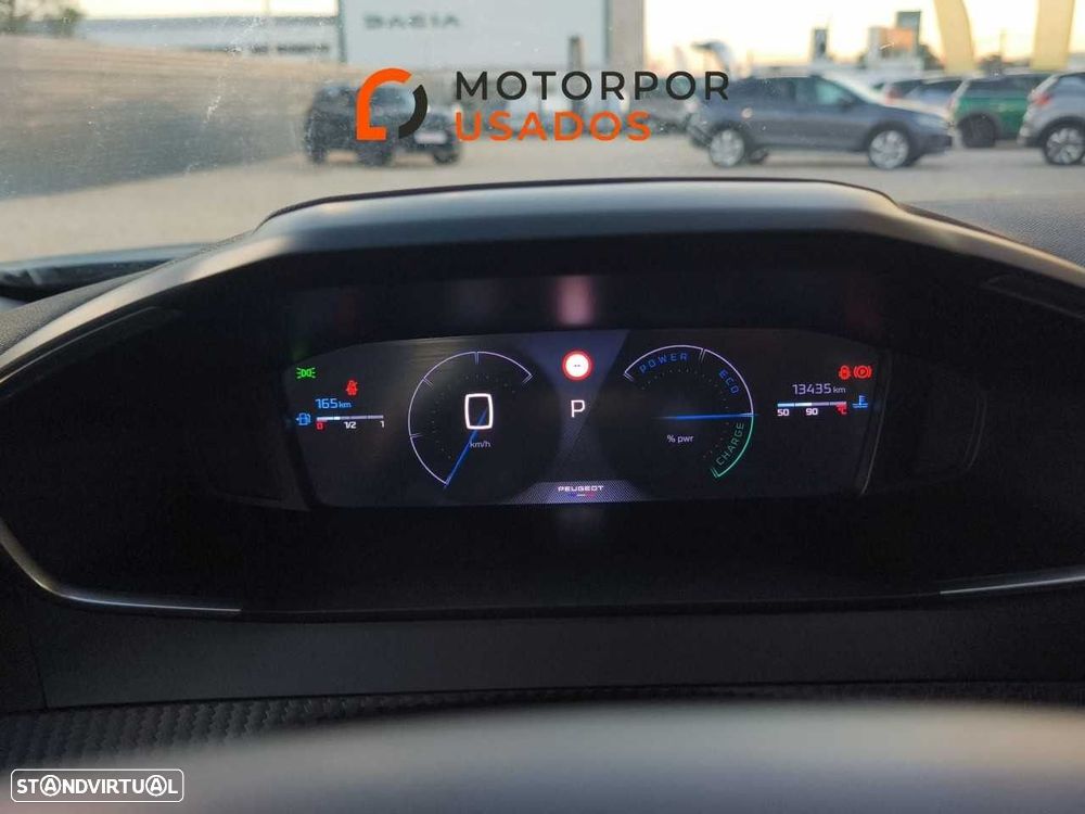 Peugeot 2008 1.2 Hybrid Allure e-DCS6 - 17