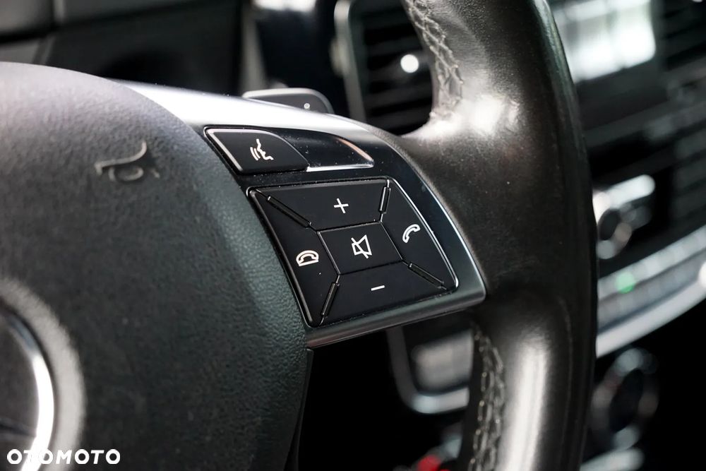 Mercedes-Benz Klasa G AMG 63 AMG SPEEDSHIFT 7G-TRONIC - 34