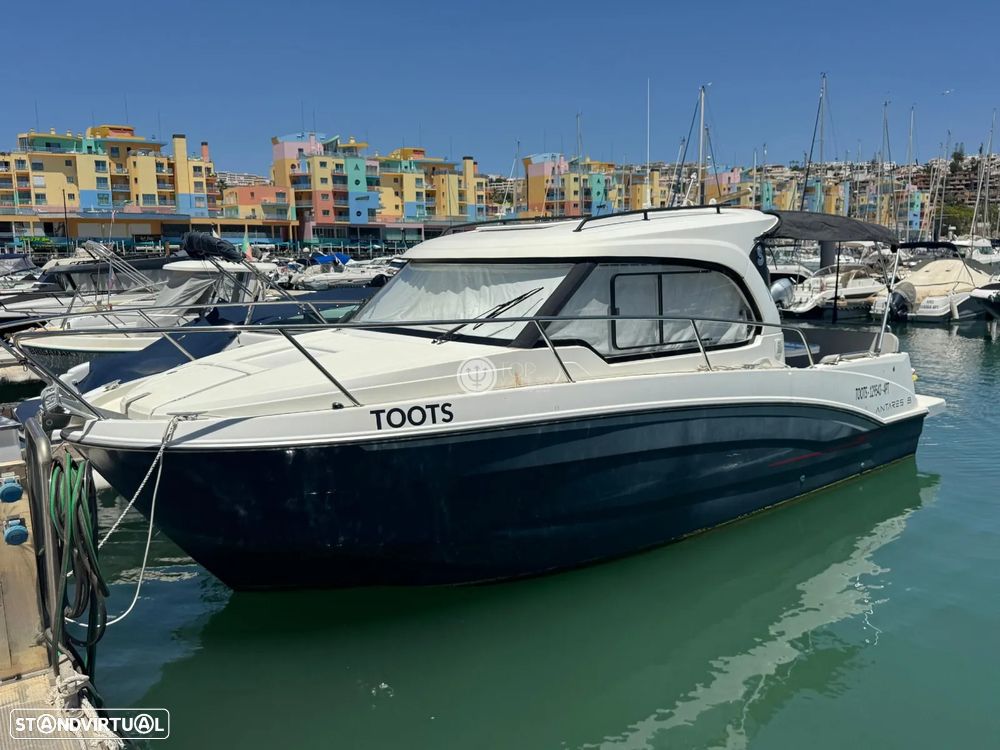 Beneteau Antares 8 - 2