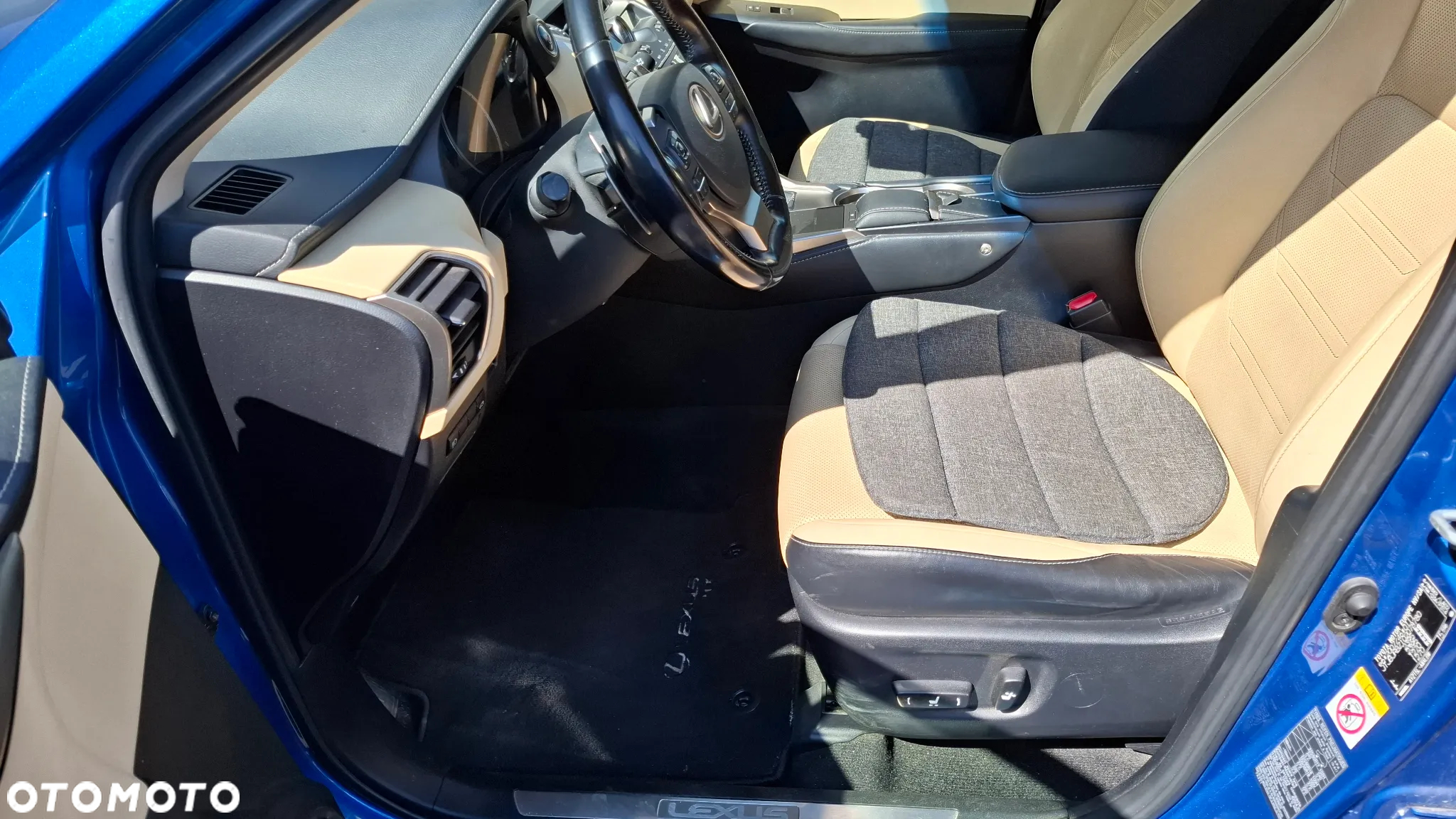 Lexus NX 300h Comfort AWD - 16